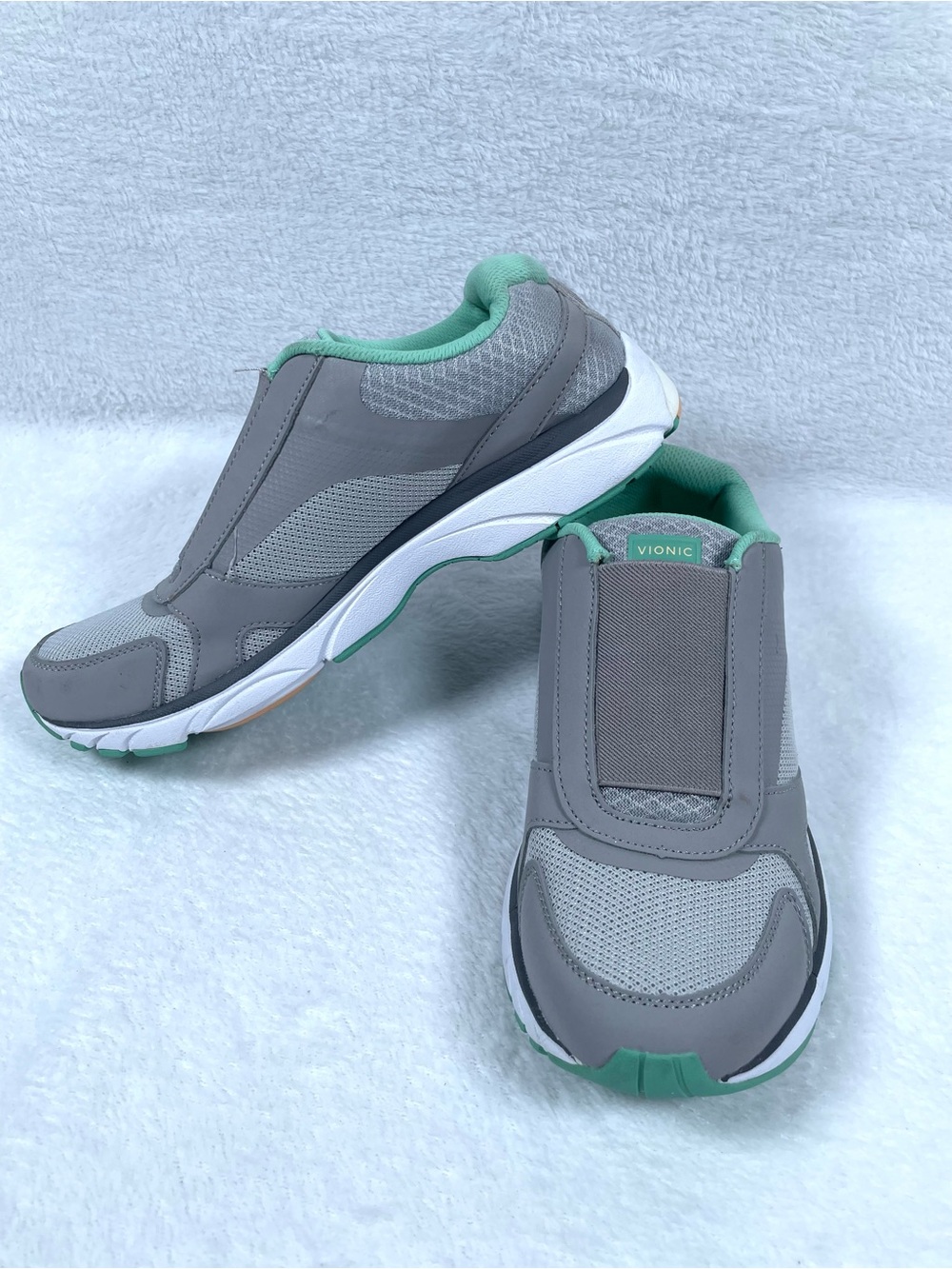 Vionic SAMANA Sneakers Womens 9.5 Mesh Slip On Walking Shoes Gray/Mint Green